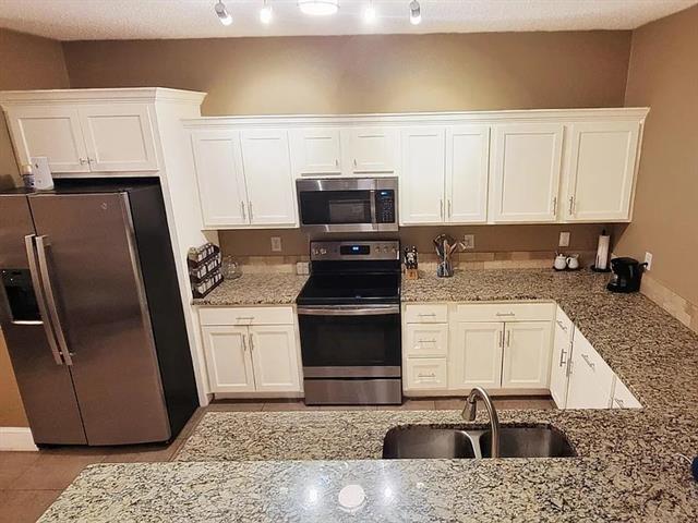 Building Photo - 1510 Sequoia Dr