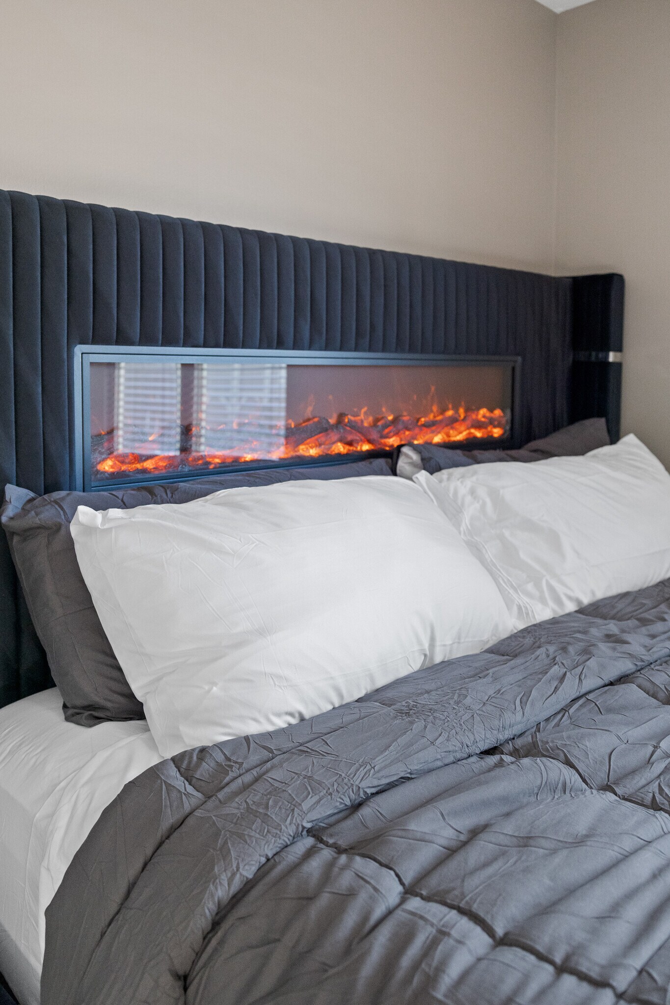 Building Photo - 25 Kettle Ct