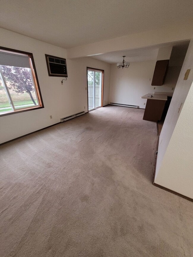 Building Photo - 6731 Hollister Dr
