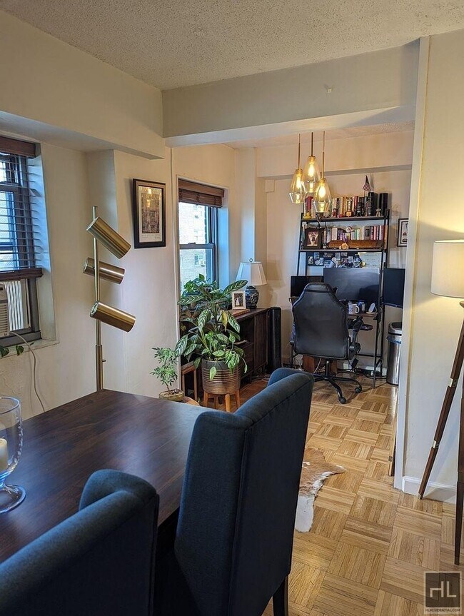 Building Photo - JAY ST