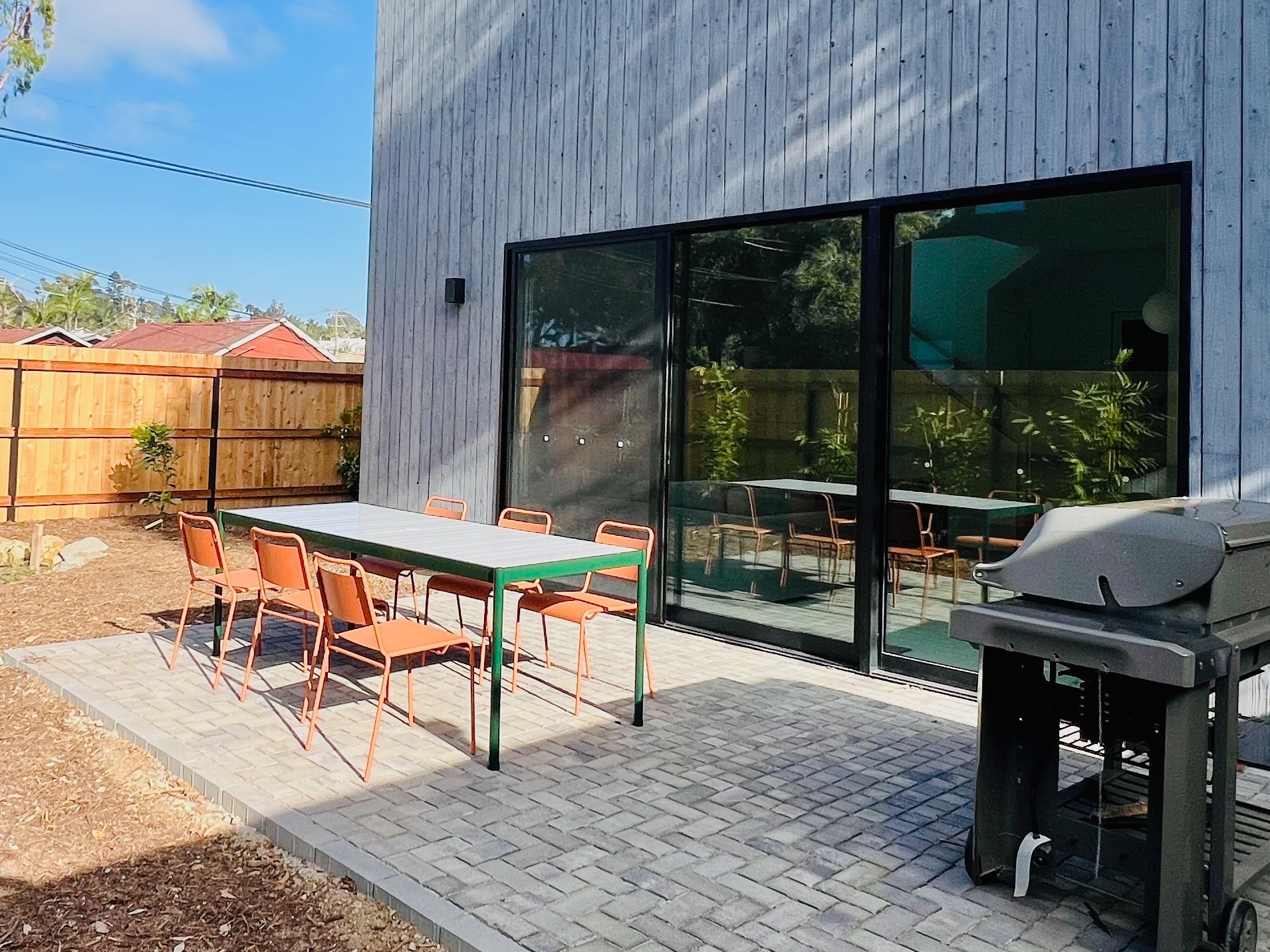 Building Photo - 112 Grandview St