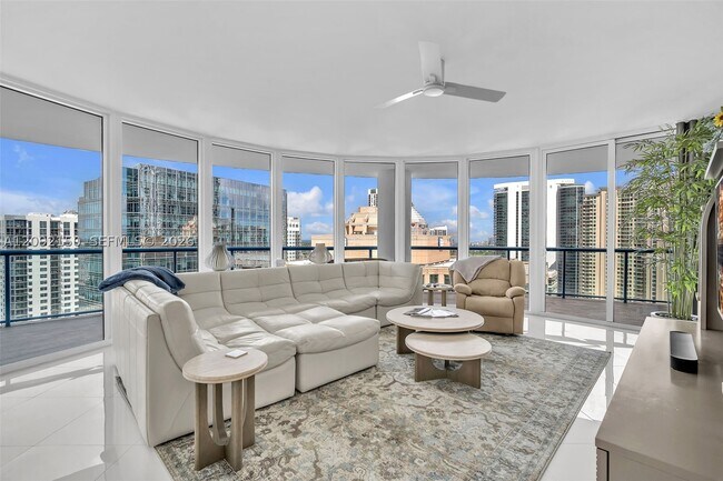 Building Photo - 333 Las Olas Way