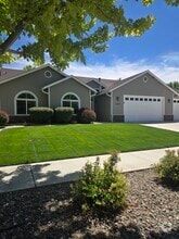 Building Photo - 1377 Stodick Ln