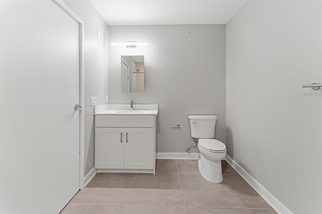 Building Photo - 475 Communipaw Ave