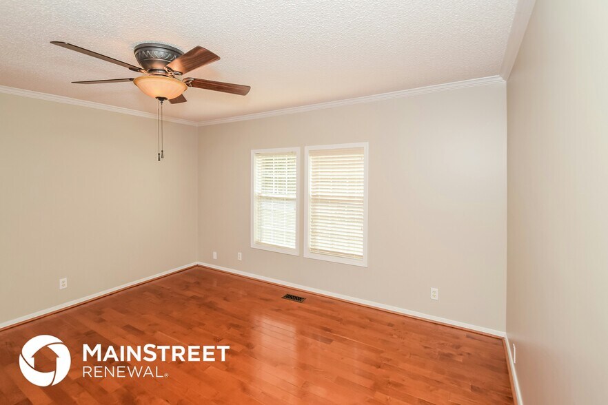 Building Photo - 445 Wooden Trace Cir
