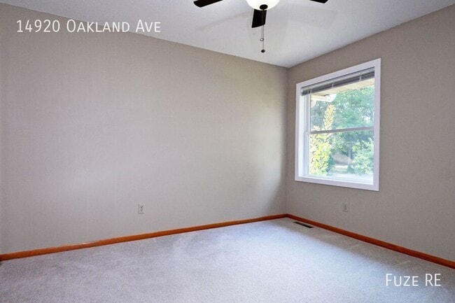 Building Photo - 14920 Oakland Ave