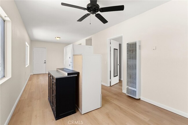 Building Photo - 423 W Sun Ave