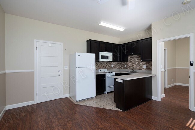 Interior Photo - 3970 Goldfinch St.