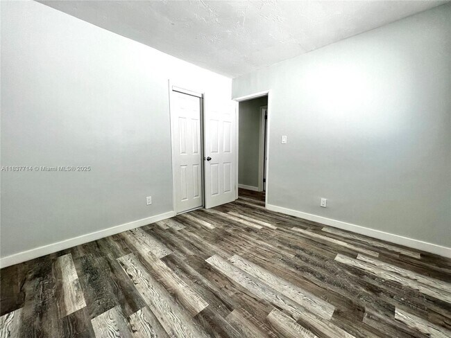 Building Photo - 808 NW 7th Terrace