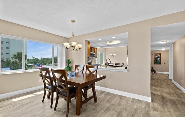 Building Photo - 250 S Sykes Creek Pky