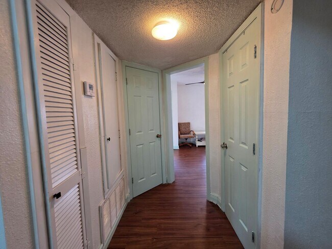 Building Photo - 2721 N M St