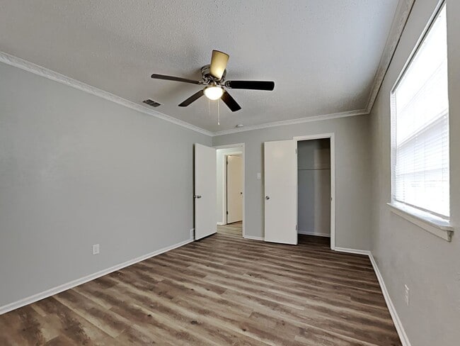 Building Photo - Newly Renovated Single Family Home | 3 BR/1.5BA | 1-Car Covered Parking | Gated backyard