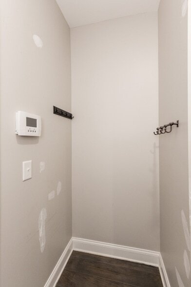 Building Photo - 318 Cornelius Wy