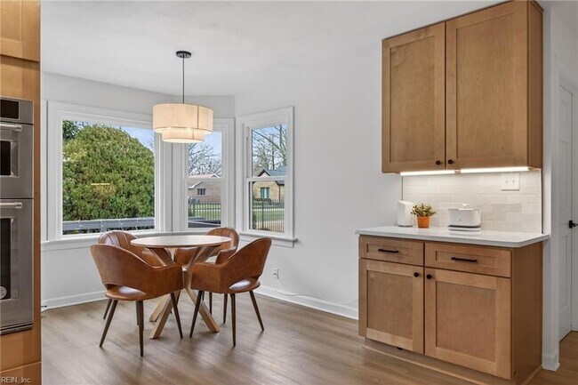 Building Photo - 7125 Grayfalcon Dr