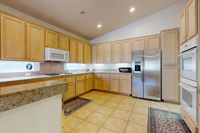 Building Photo - 45576 Whistler Ct