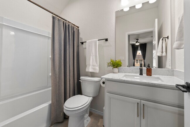 Building Photo - 1711 Dalhart