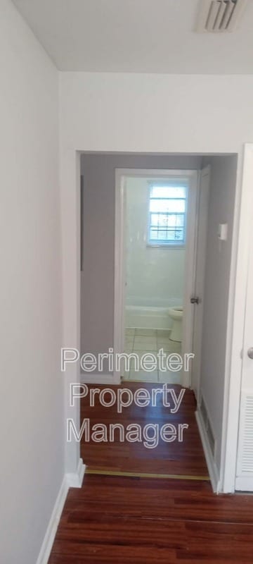 Building Photo - 9306 Gibson Ave