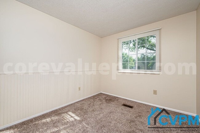 Building Photo - 7714 Baggins Rd