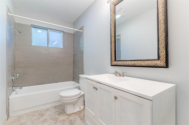 Building Photo - 3618 Flagstone Ave