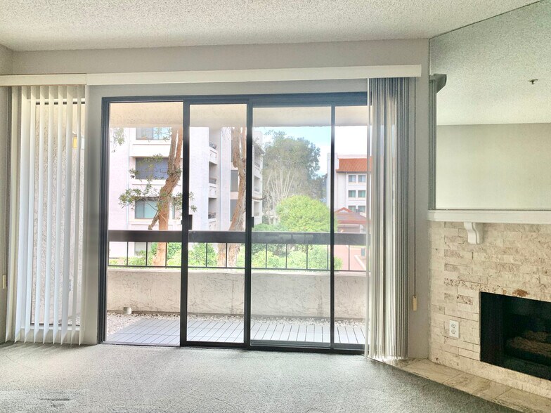 Sliding glass doors to balcony - 5665 Friars Rd