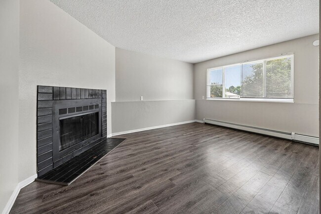 Building Photo - 3950 Stonedike Dr