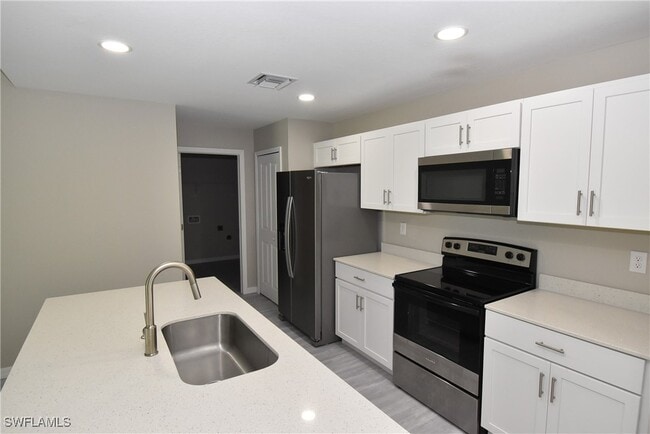 Building Photo - 2121 Firebrand Rd