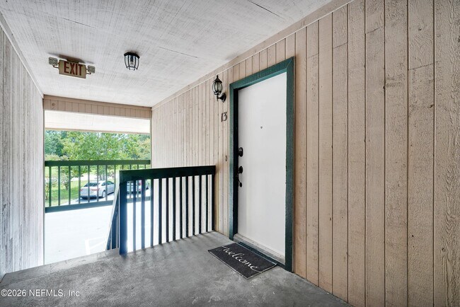 Building Photo - 3765 Crown Point Rd