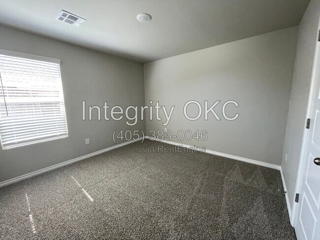Building Photo - 12512 Bending Brk Dr