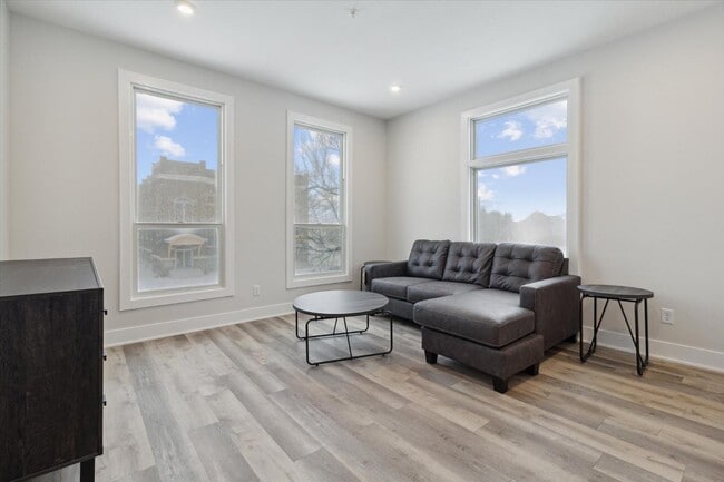 Building Photo - 1164 Terrace St