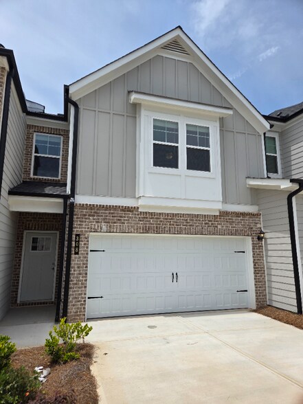 Building Photo - 308 Shine Dr