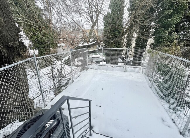 Building Photo - 5971 N Norwood St