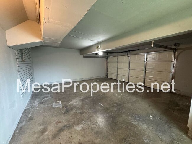 Building Photo - 1749 E Fairfield Ct
