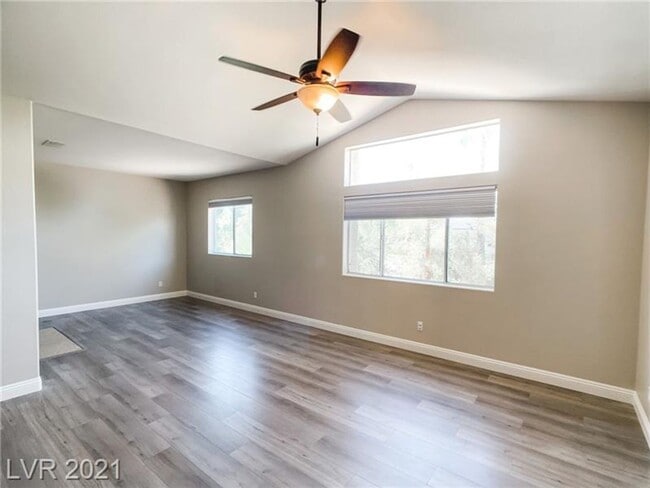 Building Photo - Coming Soon 8/1/25 - Beautiful Summerlin P...
