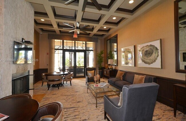 Building Photo - 8630 Lakeside Bnd