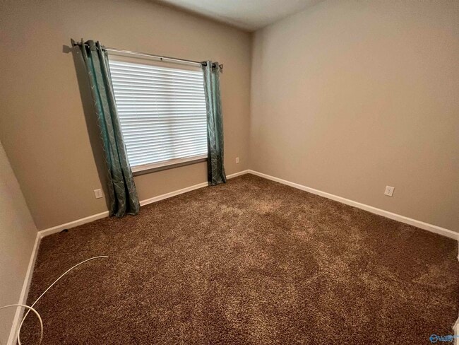 Building Photo - 14992 Westmeade Ln