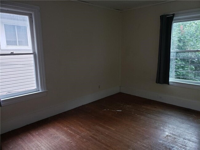 Building Photo - 36 Berkshire St