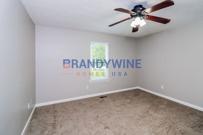 Building Photo - HOLIDAY SPECIAL!!! MOVE-IN BY 11/24 AND YO...