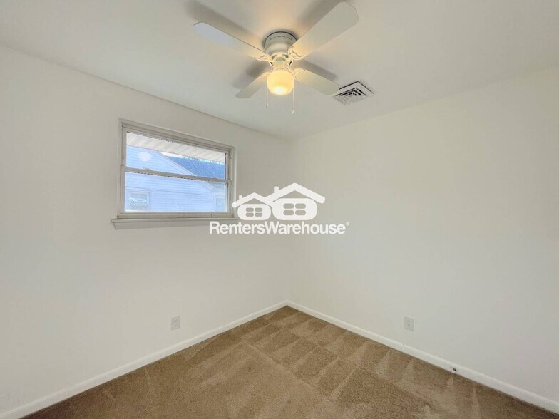 Building Photo - 138 Dupre Ave