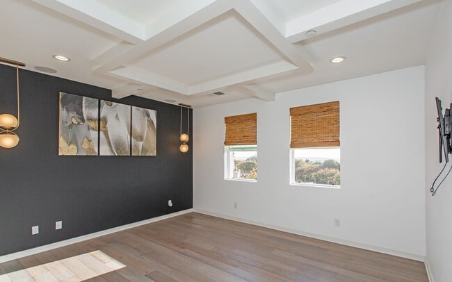 Building Photo - Beautiful contemporary design home in Bressi Ranch!