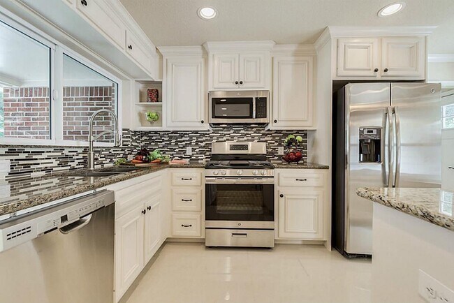 Building Photo - 4734 Benning Dr