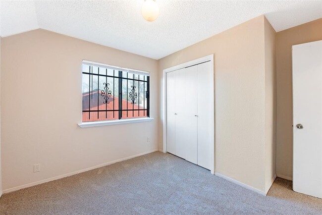 Building Photo - 11326 Lovebird Ln