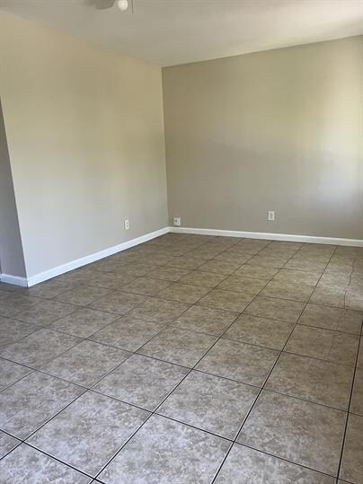 Building Photo - 851 S 33rd St