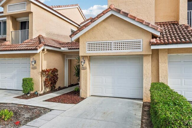 Building Photo - 23204 Fountain View Dr