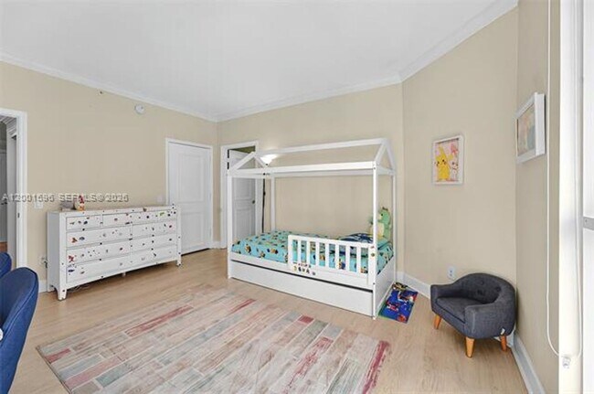 Building Photo - 21050 Point Pl