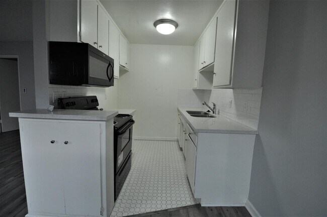 Building Photo - 4201 Arch Dr