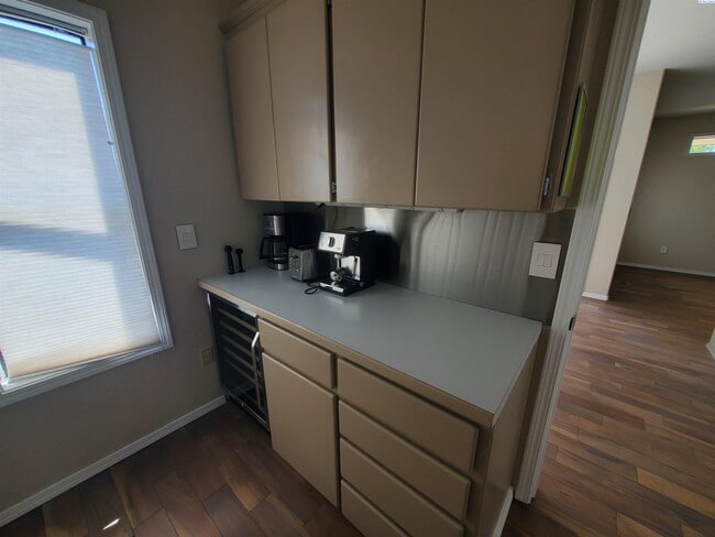 Building Photo - North Richland For Rent