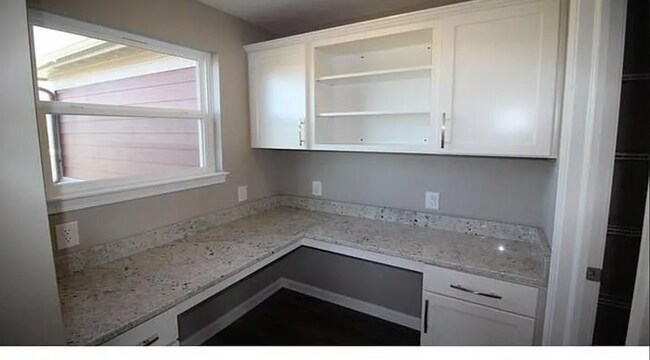 Building Photo - 5898 Weldra Dr