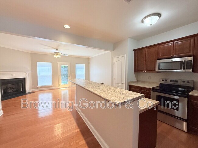 Building Photo - 1057 Woodbury Falls Dr
