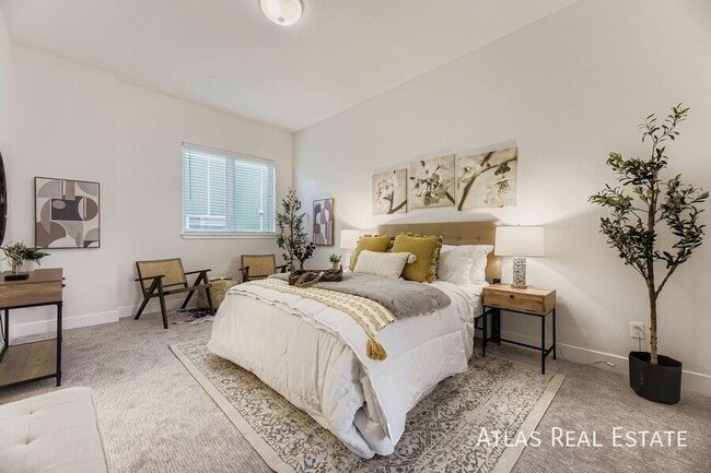 Building Photo - 2227 Eliot St