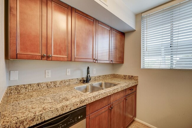 Building Photo - Ready to View Now! Arcadia Lite - 2 bedroom/1 Bath- Adorable Condo and Community-W/T/S are included!